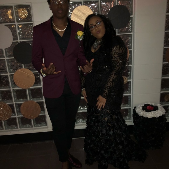 PROM/FORMAL DRESS - Picture 3 of 5